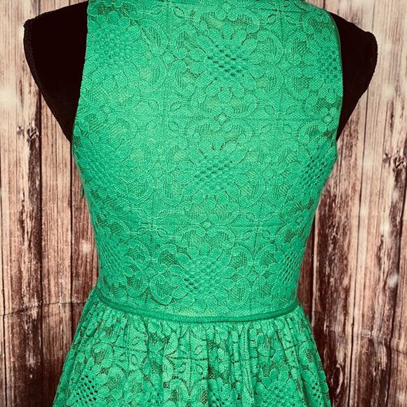Max Studio Green lace dress - small - Picture 4 of 5